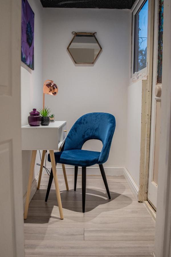 Bv Comfy Spacious 3 Bedroom House At Tatton Street Manchester Exterior foto